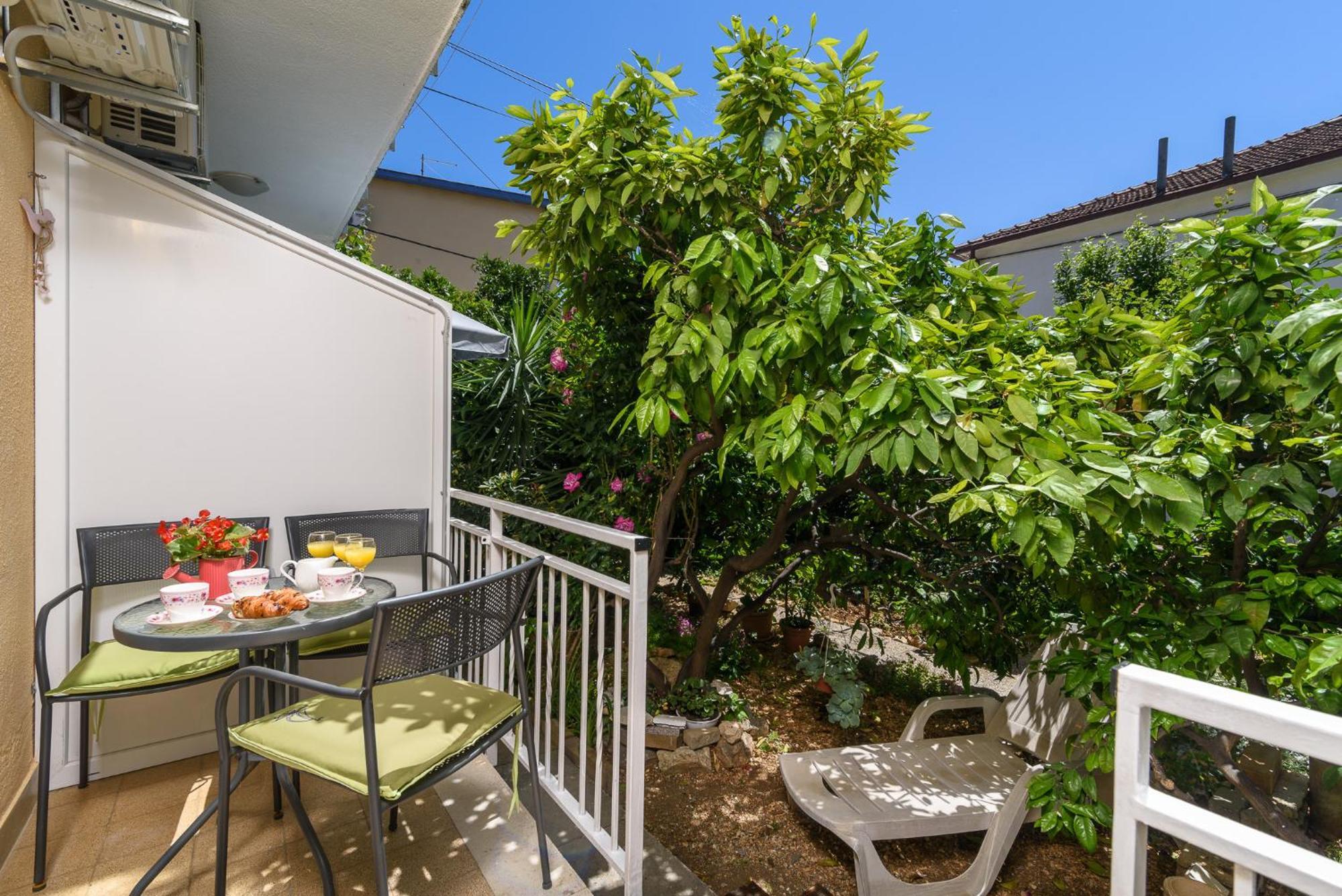 Apartments Mare Trogir Exterior foto